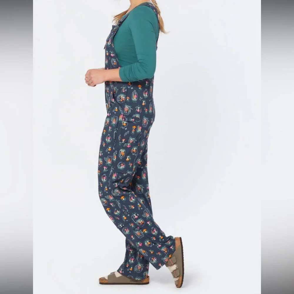 Duluth Trading Co Women's Heirloom Gardening Lined Bib Overalls - Picture 2 of 9